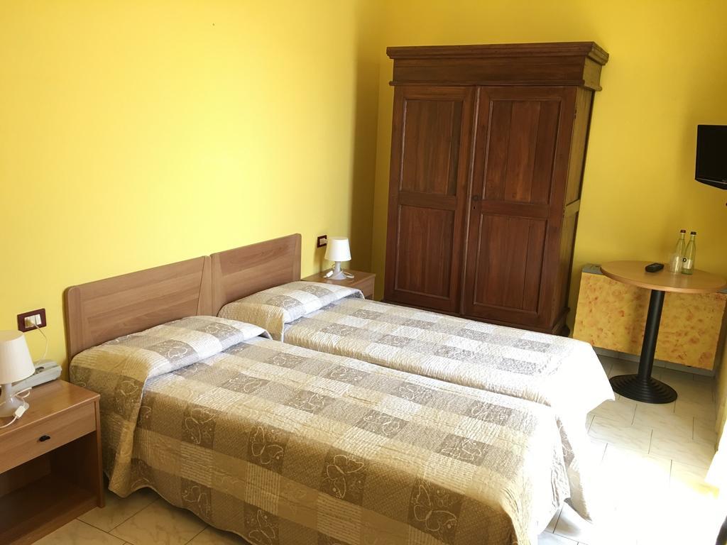 Il Leone D'Oro Hotel Telgate ภายนอก รูปภาพ